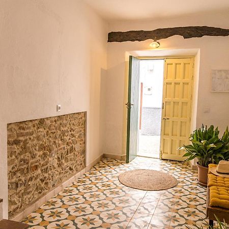 Casa Rural La Artistica, Alojamiento Y Arte Fuenteheridos Exteriör bild